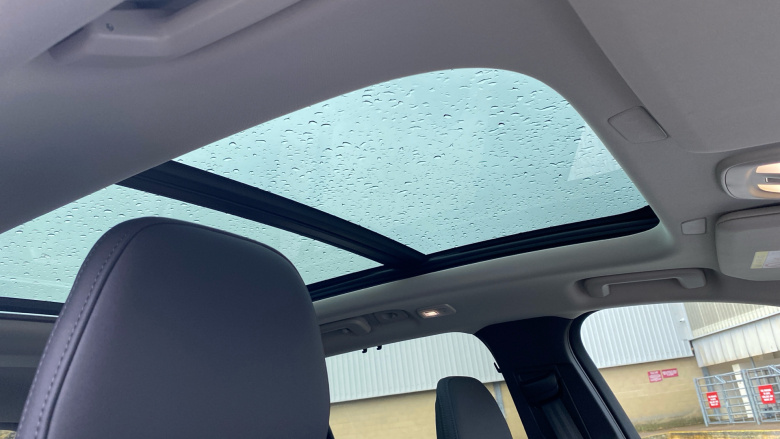 Volvo XC90 2.0 T8 PHEV Plus Dark 5dr AWD Geartronic Estate